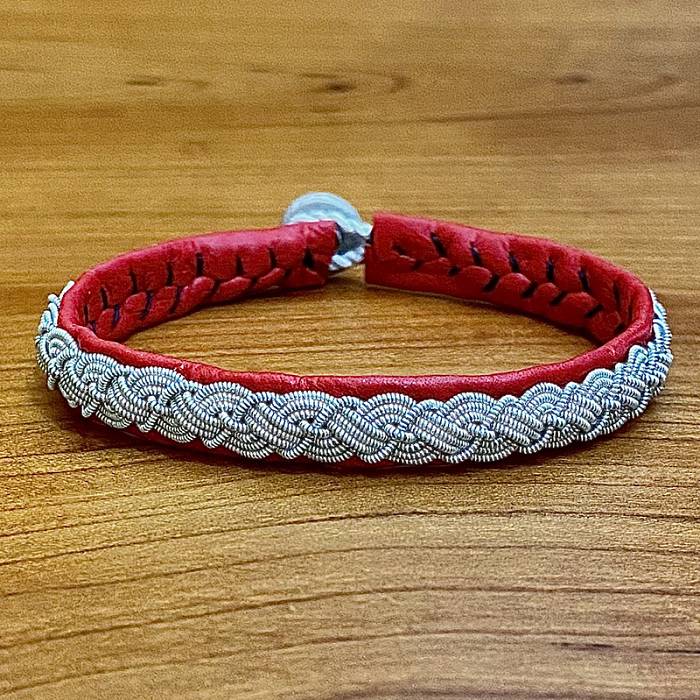 Teaser image for Pewter Thread Celtic Love Knot Bracelet: Online Course   