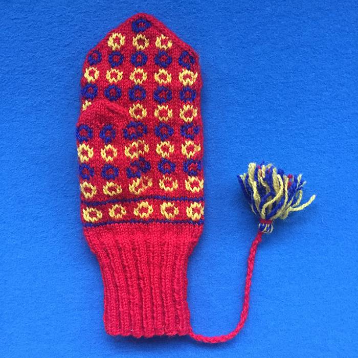 Teaser image for Rings True Sámi Mitten: Online Course