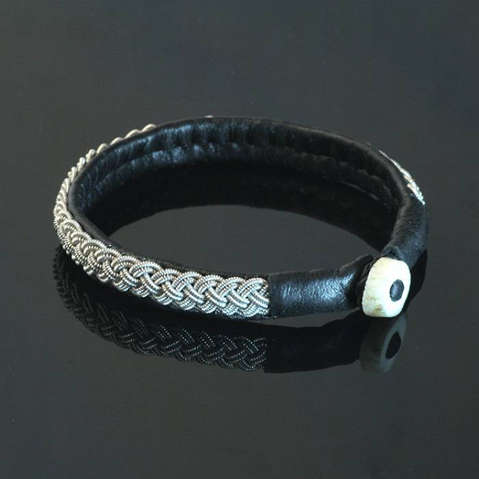 Teaser image for Sámi-Inspired Friendship Bracelet