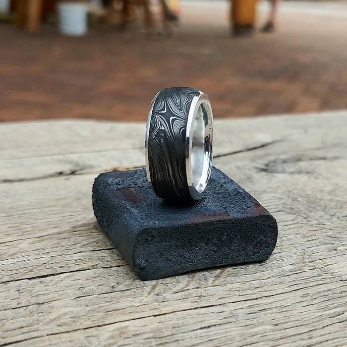 Teaser image for Damascus Rings: Jewelry from the Blacksmith Shop