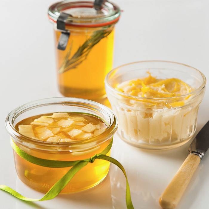 Teaser image for Naturally Sweet: Using Honey and Maple Syrup