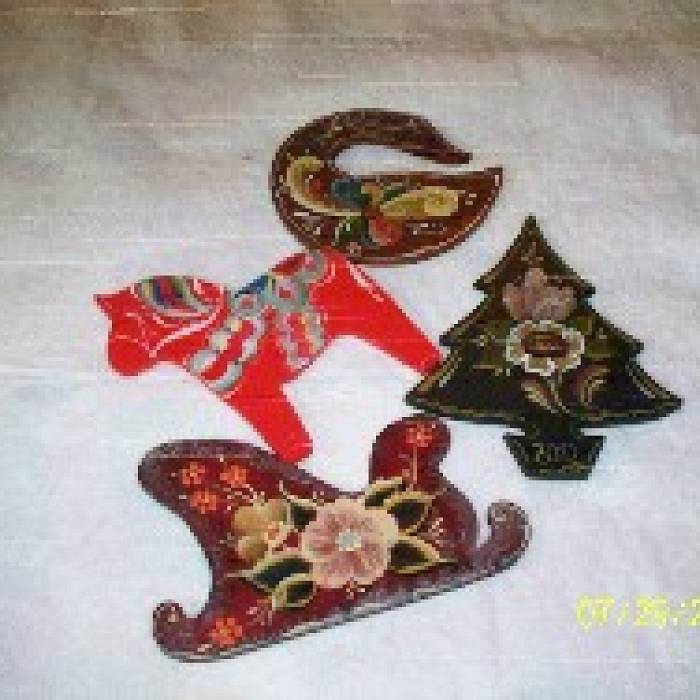 Teaser image for Rosemaling Christmas Ornaments
