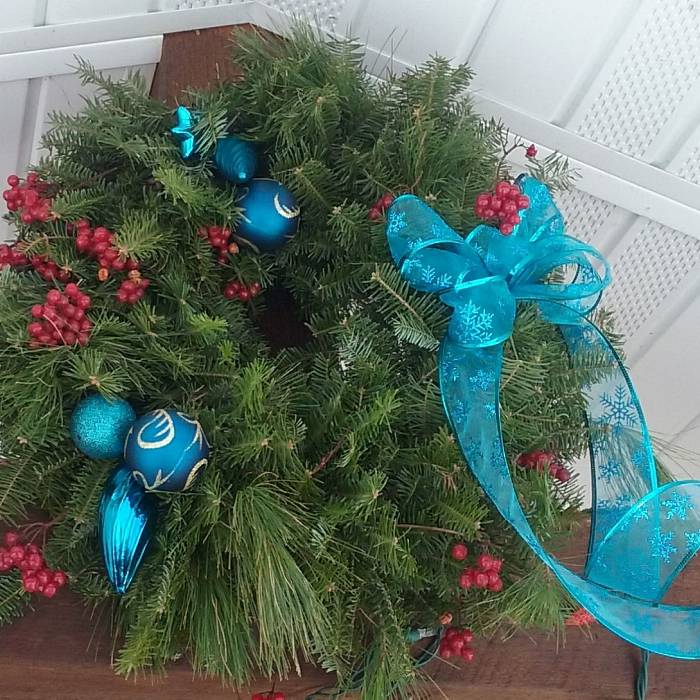Teaser image for Make Your Own Holiday Wreath Craft Along Online Class